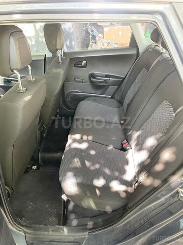 Kia  2009, 200,000 km - 1.4 l - Qax