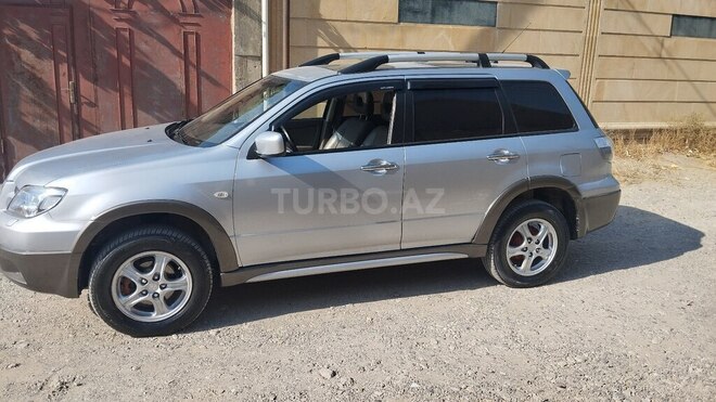 Mitsubishi Outlander 2006, 359,000 km - 2.4 l - Sumqayıt