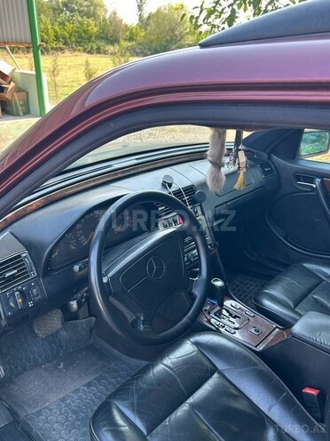 Mercedes C 250 d 1997, 526,830 km - 2.5 л - Saatlı
