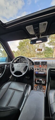 Mercedes C 280 1998, 430,000 km - 2.8 l - Quba