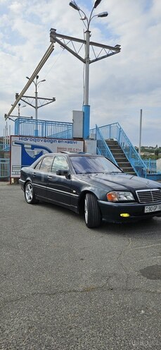 Mercedes C 280 1998, 430,000 km - 2.8 l - Quba
