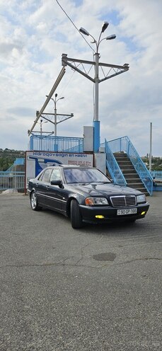 Mercedes C 280 1998, 430,000 km - 2.8 l - Quba