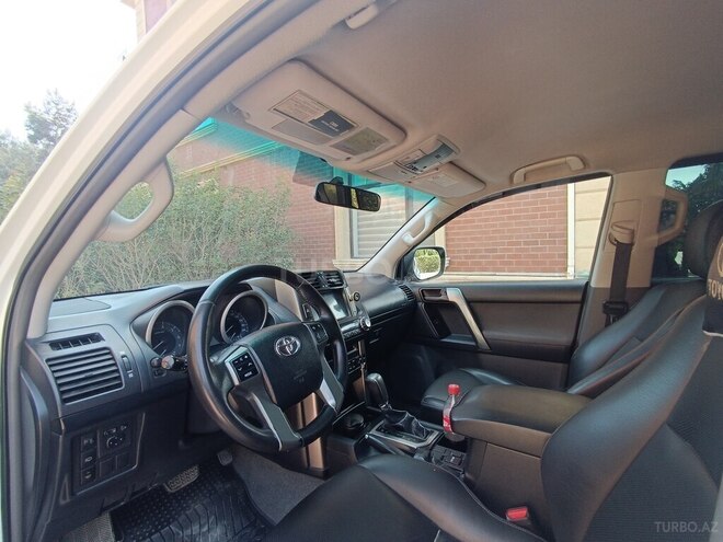 Toyota Land Cruiser Prado 2011, 248,000 km - 2.7 l - Bakı