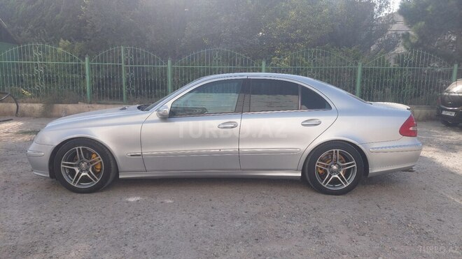 Mercedes E 240 2004, 258,000 km - 2.6 l - Sumqayıt