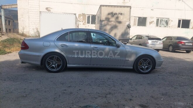 Mercedes E 240 2004, 258,000 km - 2.6 l - Sumqayıt