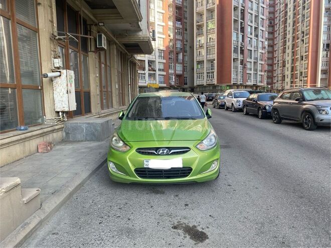 Hyundai Accent 2013, 134,000 km - 1.6 l - Bakı