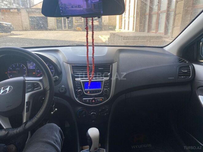 Hyundai Accent 2013, 134,000 km - 1.6 l - Bakı