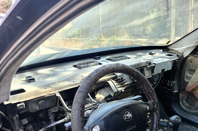 Opel Omega 1995, 321,123 km - 2.0 l - Bakı