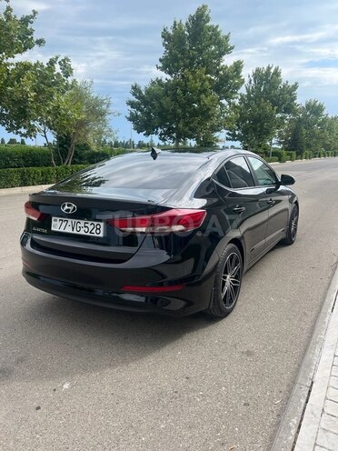 Hyundai Elantra 2018, 104,138 km - 2.0 л - Bakı