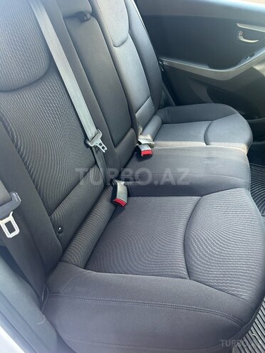 Hyundai Elantra 2015, 146,000 km - 1.8 l - Bakı