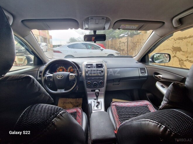 Toyota Corolla 2012, 263,000 km - 1.6 л - Bakı