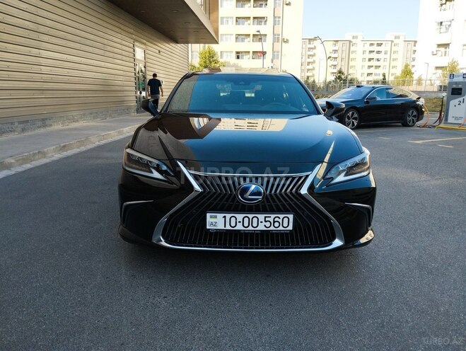 Lexus ES 300h 2021, 131,300 km - 2.5 l - Bakı