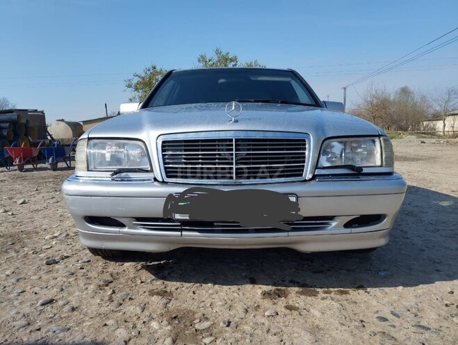 Mercedes C 200 2000, 350,000 km - 2.0 л - Salyan
