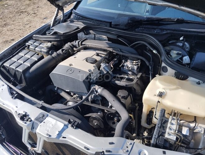 Mercedes C 200 2000, 350,000 km - 2.0 л - Salyan