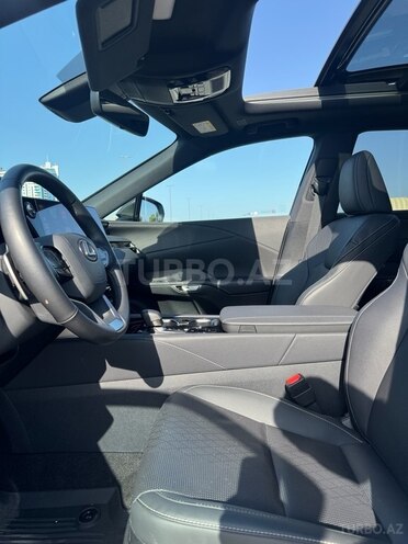 Lexus RX 350h 2024, 14,000 km - 2.5 l - Bakı
