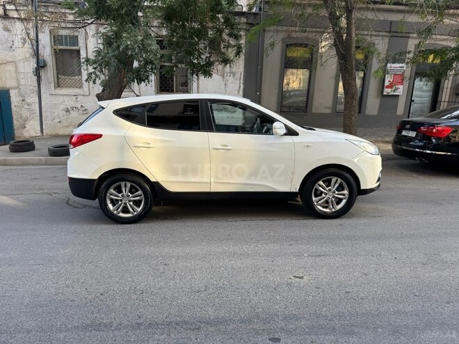 Hyundai ix35 2011, 183,000 km - 2.0 l - Bakı
