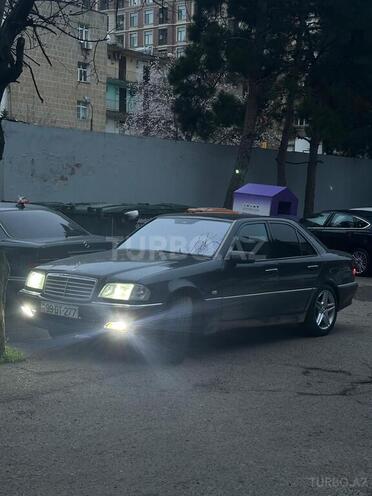Mercedes C 240 1999, 245,580 km - 2.6 l - Hacıqabul