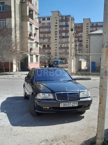 Mercedes C 240 1999, 245,580 km - 2.6 l - Hacıqabul