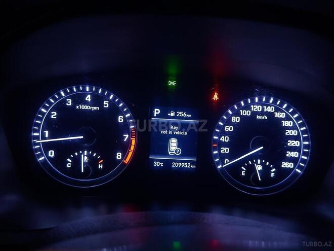 Hyundai Sonata 2018, 200,000 km - 2.0 l - Bakı