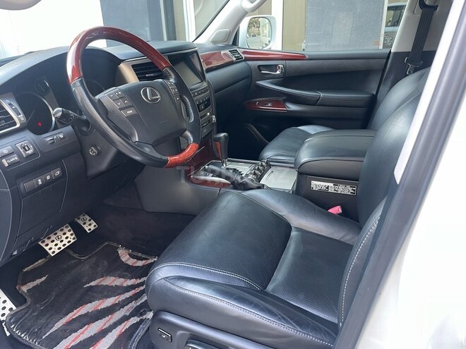 Lexus LX 570 2013, 105,235 km - 5.7 l - Bakı
