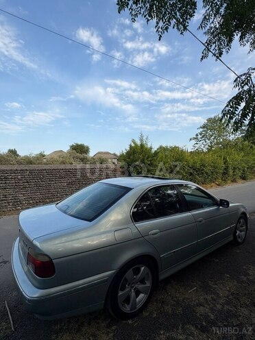 BMW 528 1998, 404,000 km - 2.8 l - Astara