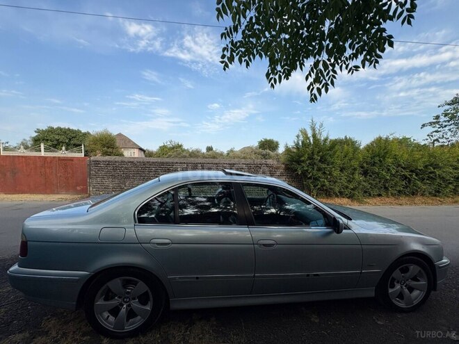 BMW 528 1998, 404,000 km - 2.8 l - Astara