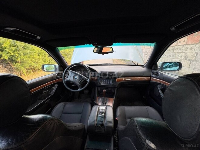 BMW 528 1998, 404,000 km - 2.8 l - Astara