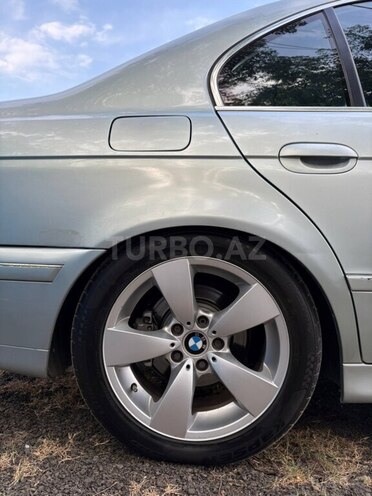 BMW 528 1998, 404,000 km - 2.8 l - Astara