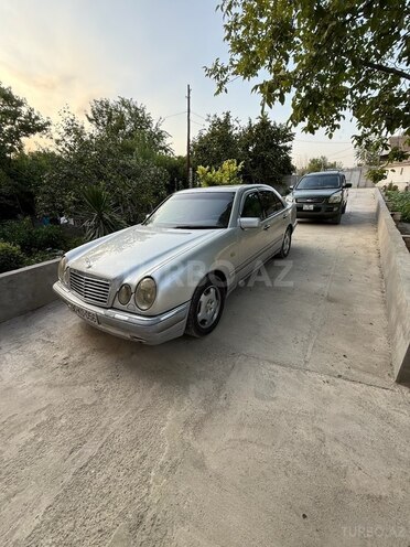Mercedes E 200 1997, 356,850 km - 2.0 l - Zərdab