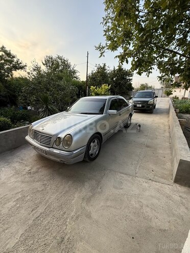 Mercedes E 200 1997, 356,850 km - 2.0 l - Zərdab