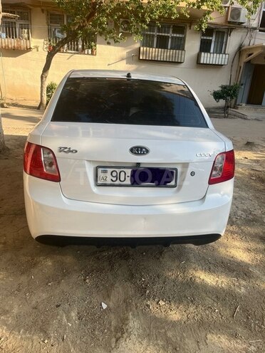 Kia Rio 2011, 180,700 km - 1.6 л - Bakı