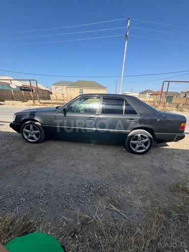 Mercedes E 230 1990, 435,652 km - 2.3 l - Sumqayıt