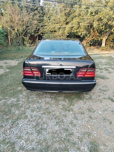 Mercedes E 270 2001, 828,000 km - 2.7 л - Zərdab