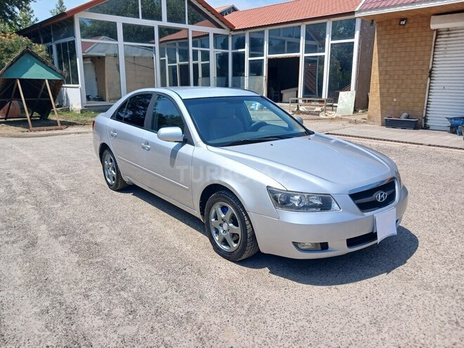Hyundai Sonata 2006, 310,000 km - 2.4 l - Salyan