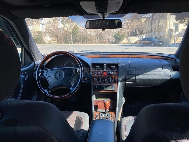Mercedes C 240 1997, 235,000 km - 2.4 л - Bakı