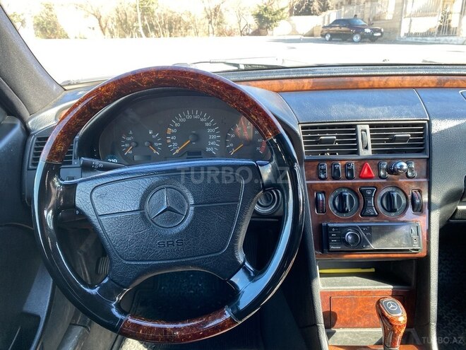 Mercedes C 240 1997, 235,000 km - 2.4 л - Bakı