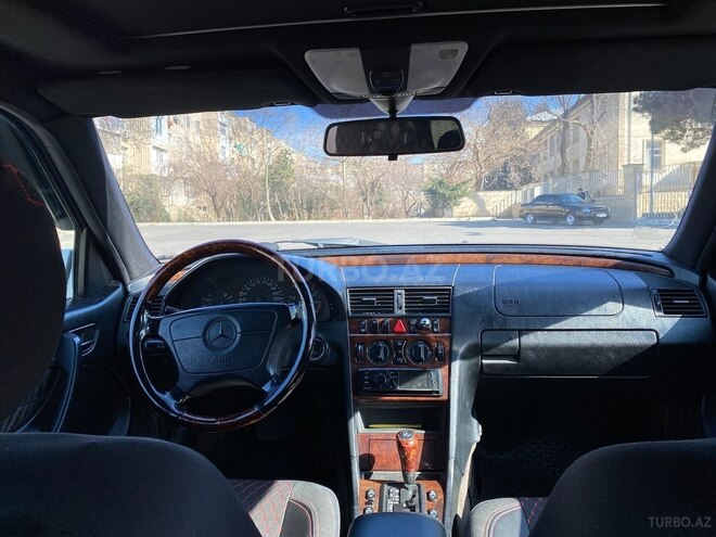 Mercedes C 240 1997, 235,000 km - 2.4 л - Bakı