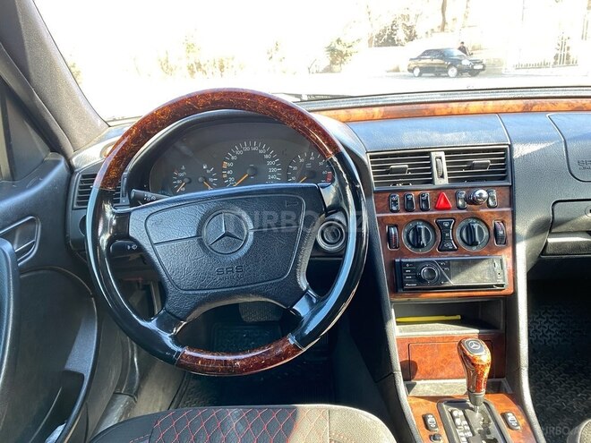 Mercedes C 240 1997, 235,000 km - 2.4 л - Bakı