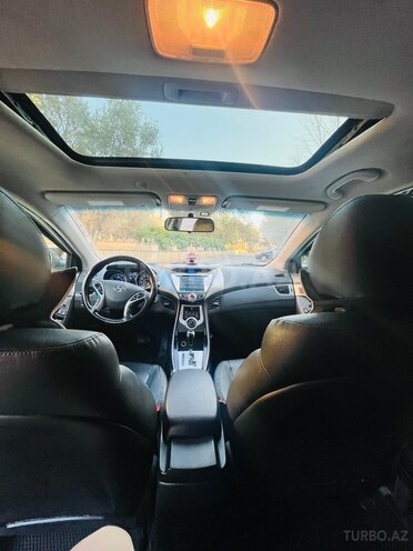 Hyundai Elantra 2011, 329,349 km - 1.8 л - Bakı