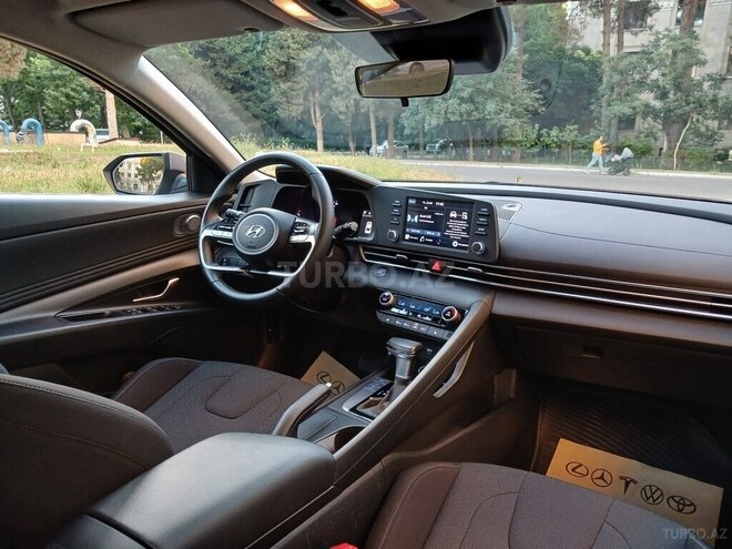 Hyundai Elantra 2022, 36,700 km - 1.6 l - Bakı