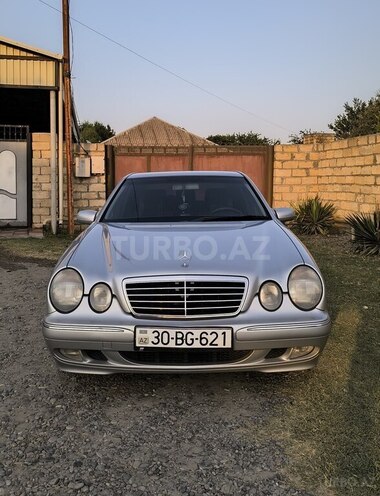 Mercedes E 200 2000, 271,596 km - 2.0 l - İmişli