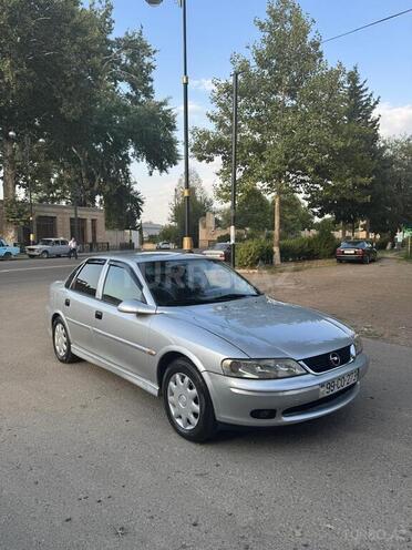 Opel Vectra 2000, 215,436 km - 1.6 l - Qazax