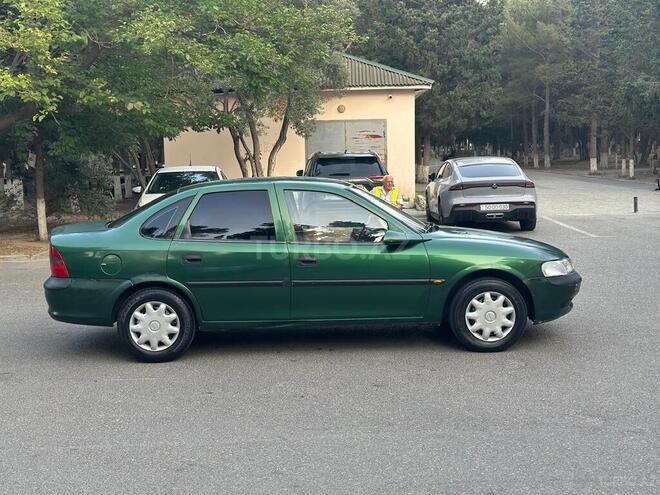 Opel Vectra 1996, 334,000 km - 1.6 l - Sumqayıt