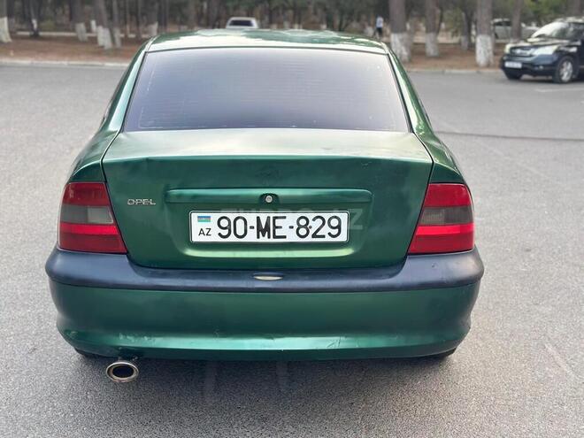 Opel Vectra 1996, 334,000 km - 1.6 l - Sumqayıt