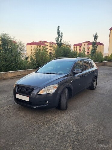 Kia  2008, 450,000 km - 1.6 l - Bakı