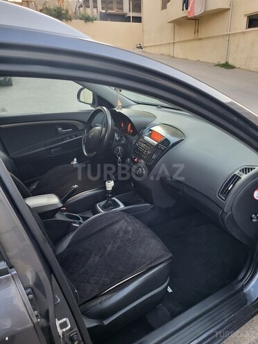 Kia  2008, 450,000 km - 1.6 l - Bakı