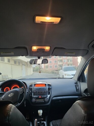 Kia  2008, 450,000 km - 1.6 l - Bakı