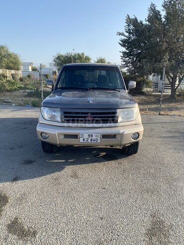 Mitsubishi Pajero io 1999, 300,000 km - 1.8 l - Bakı