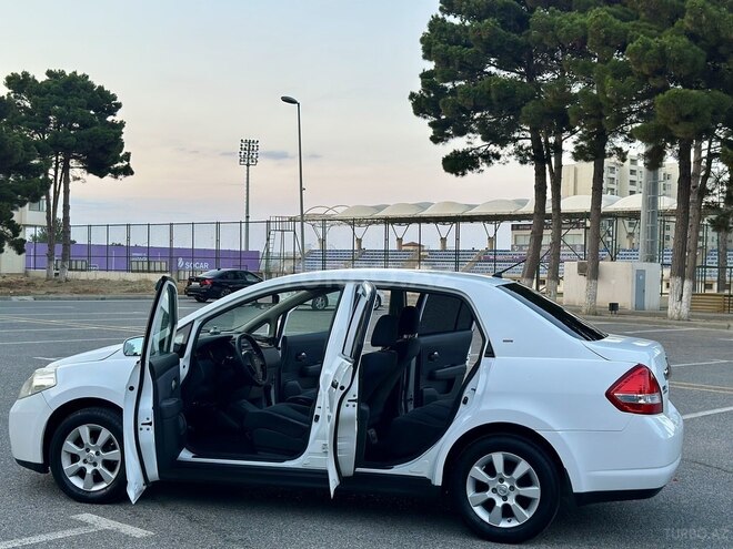 Nissan Tiida 2010, 210,713 km - 1.5 l - Bakı