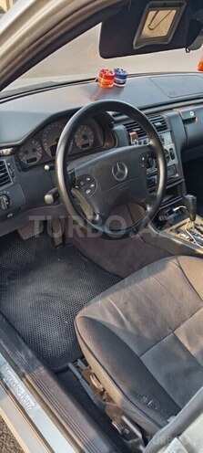Mercedes E 270 1999, 570,572 km - 2.7 l - Bərdə
